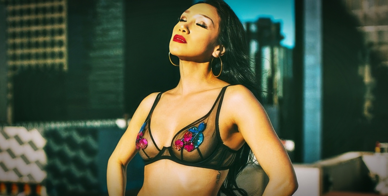 Vicki Chase: Black Lingerie (Luna Stylez, 2019)
