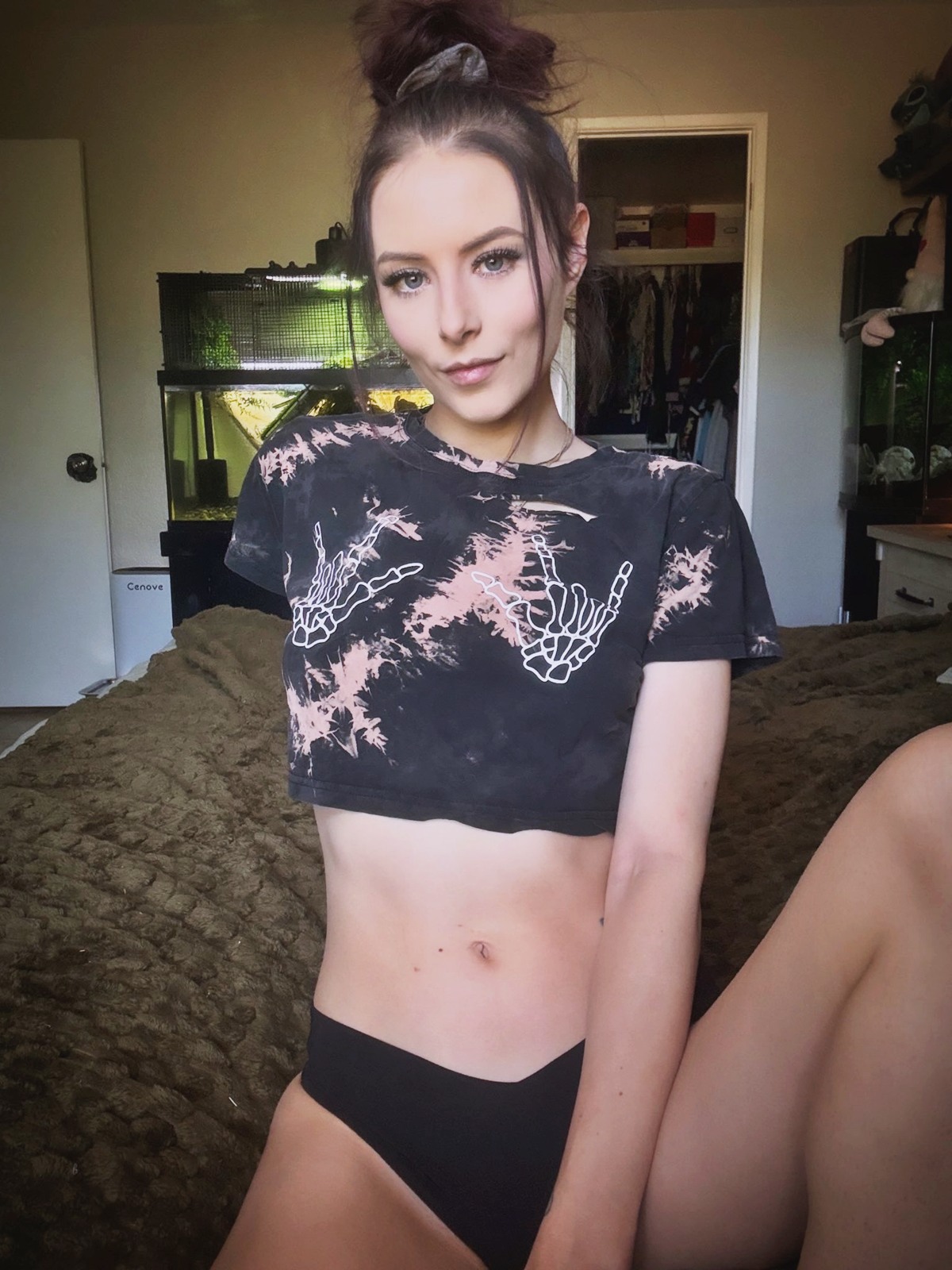 Kyler Quinn at 28 Years Old as Selfie Erotic Model Brunette Slender Delicate All Natural Black Panty Bed Most Beauty Porn Face (2026) Ponytail
