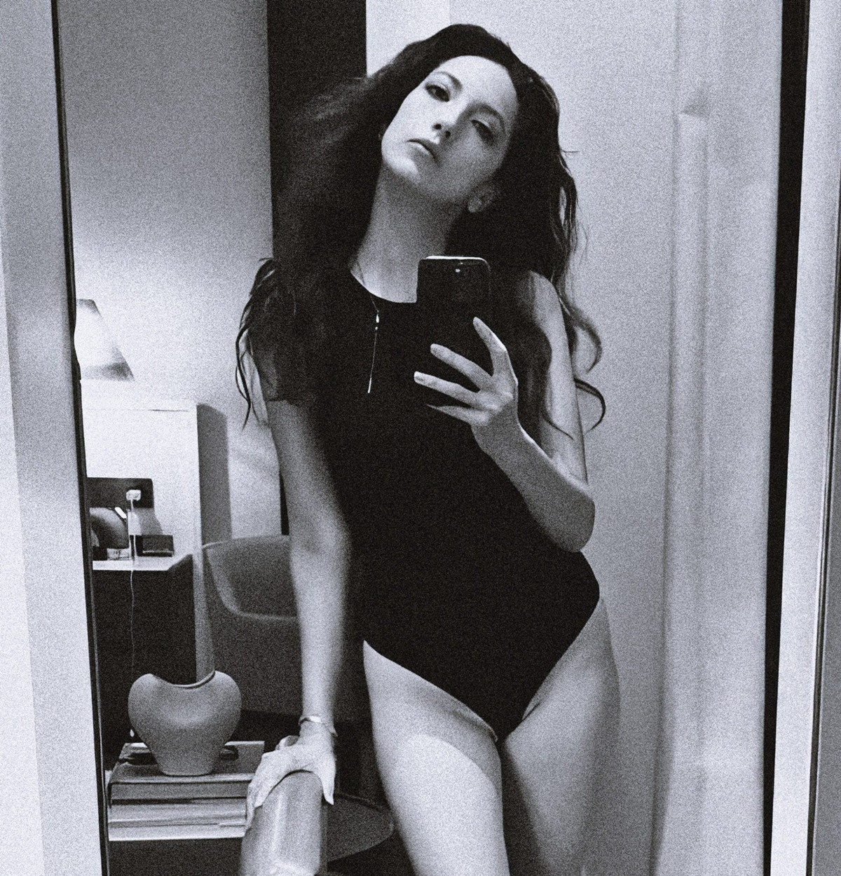 Jenna Haze at 42 Years Old: Fashionista Retired Crowned Pornstar (2025)