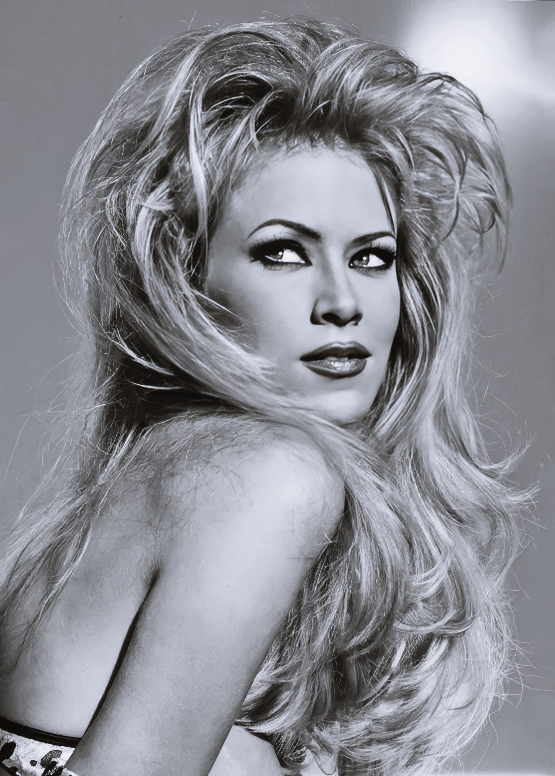Jenna Jameson at 25 Years Old: Photo Collection: The Queen of Porn (1993-2024)