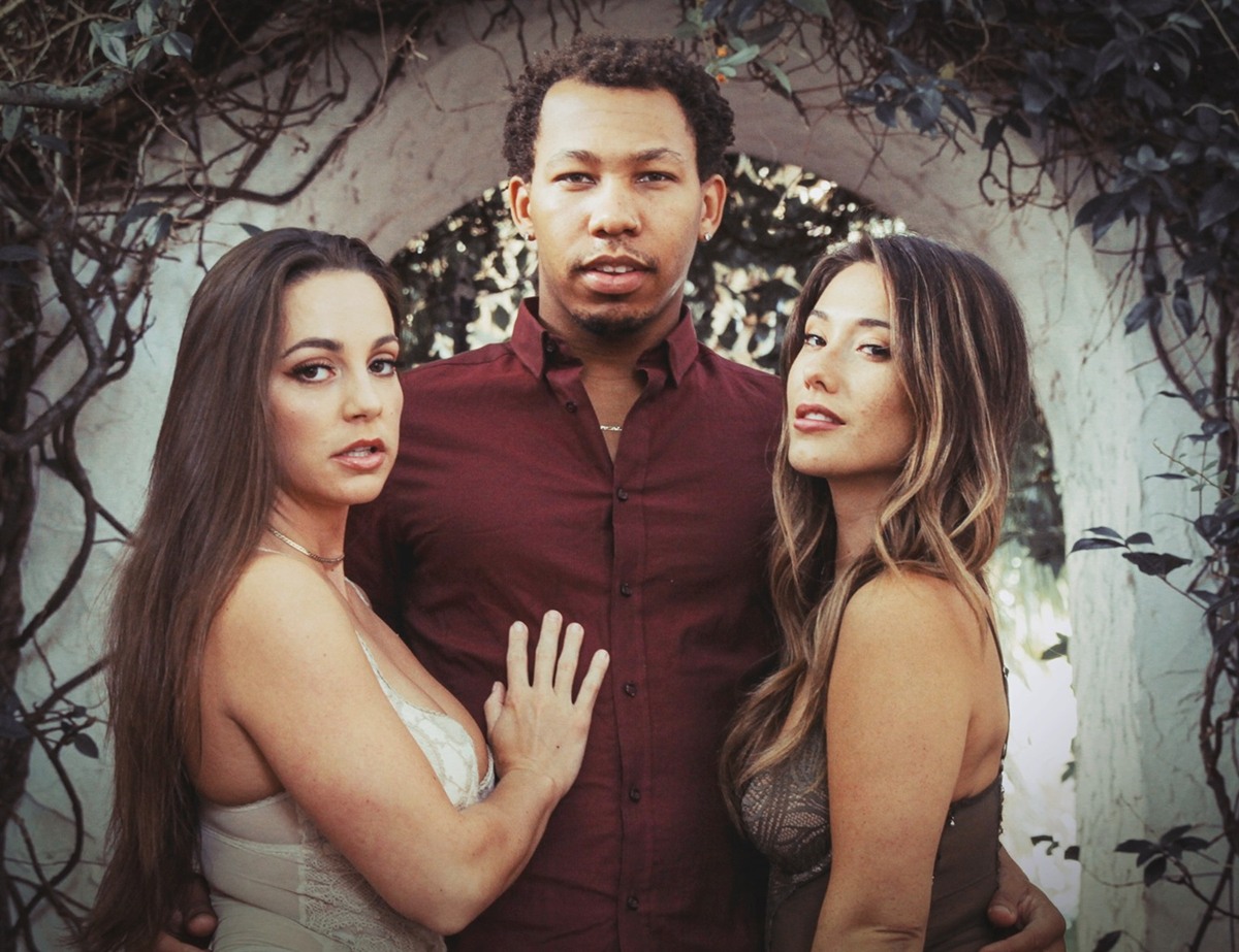 Abigail Mac at 29 Years Old and Eva Lovia at 28 Years Old: Secret Garden (FallinLovia, 2017)